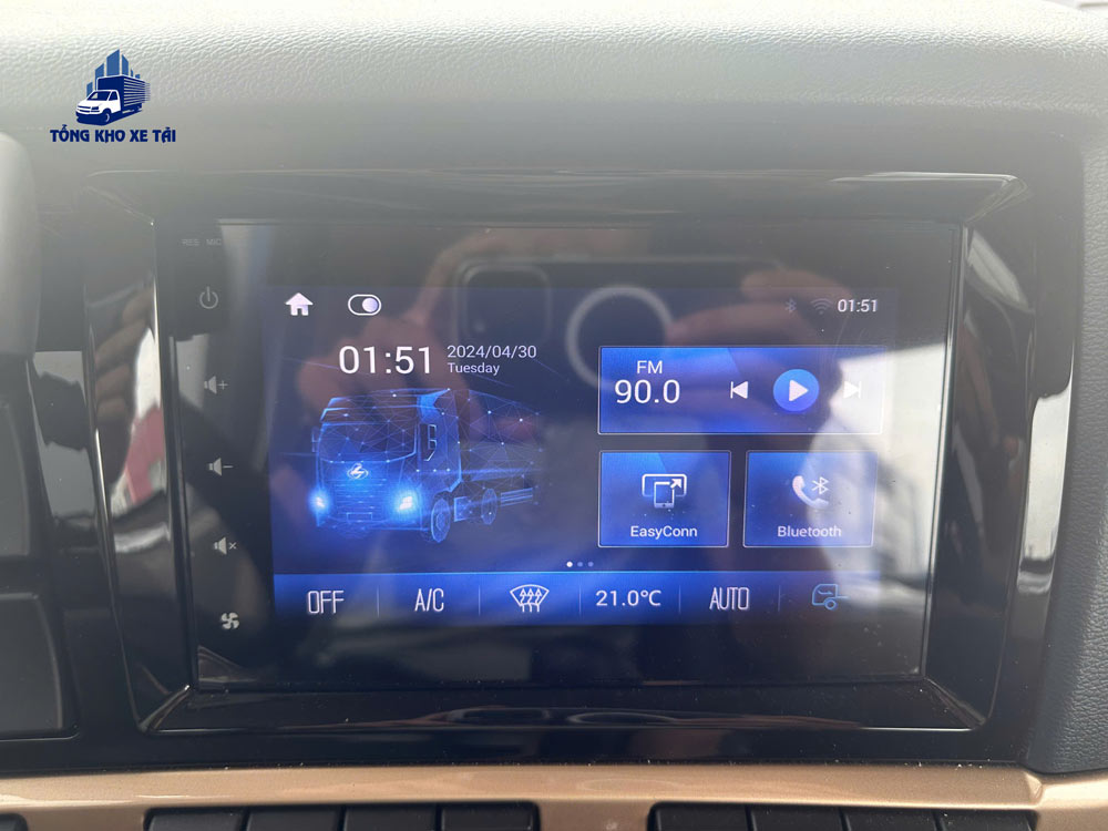 XE TẢI CHENGLONG 8 TẤN H5 240HP THÙNG 9M9